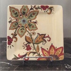 Pier 1 Carynthum Dinner Plates 10 1/4”‎